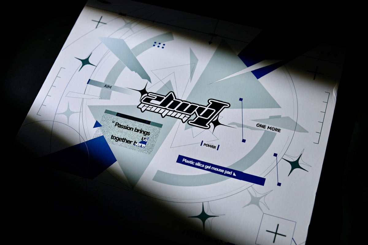 【予約販売】ガラスマウスパッド  Zhuv1 Gaming "連星 suki"